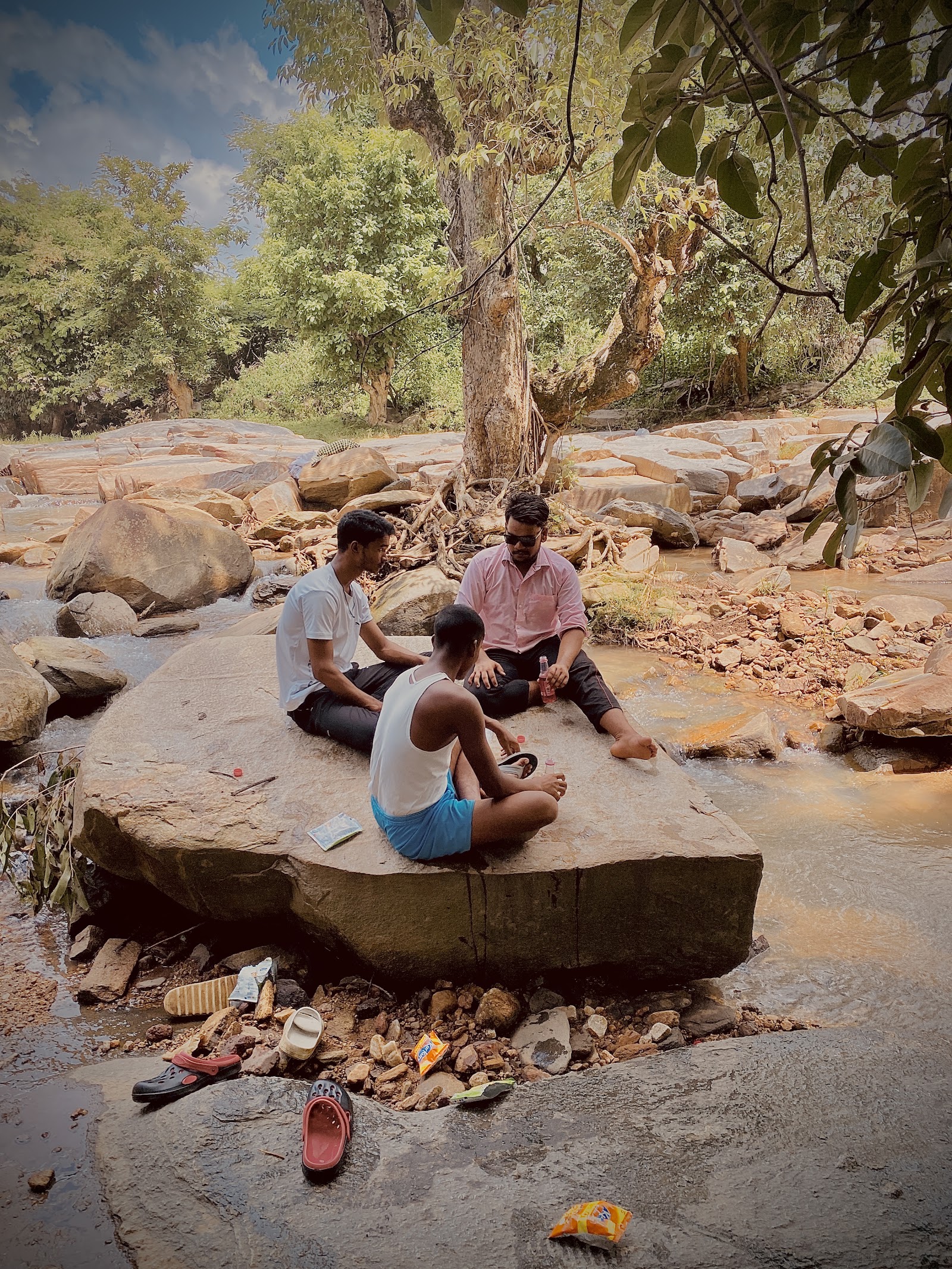 Dhawtha waterfall photo 3