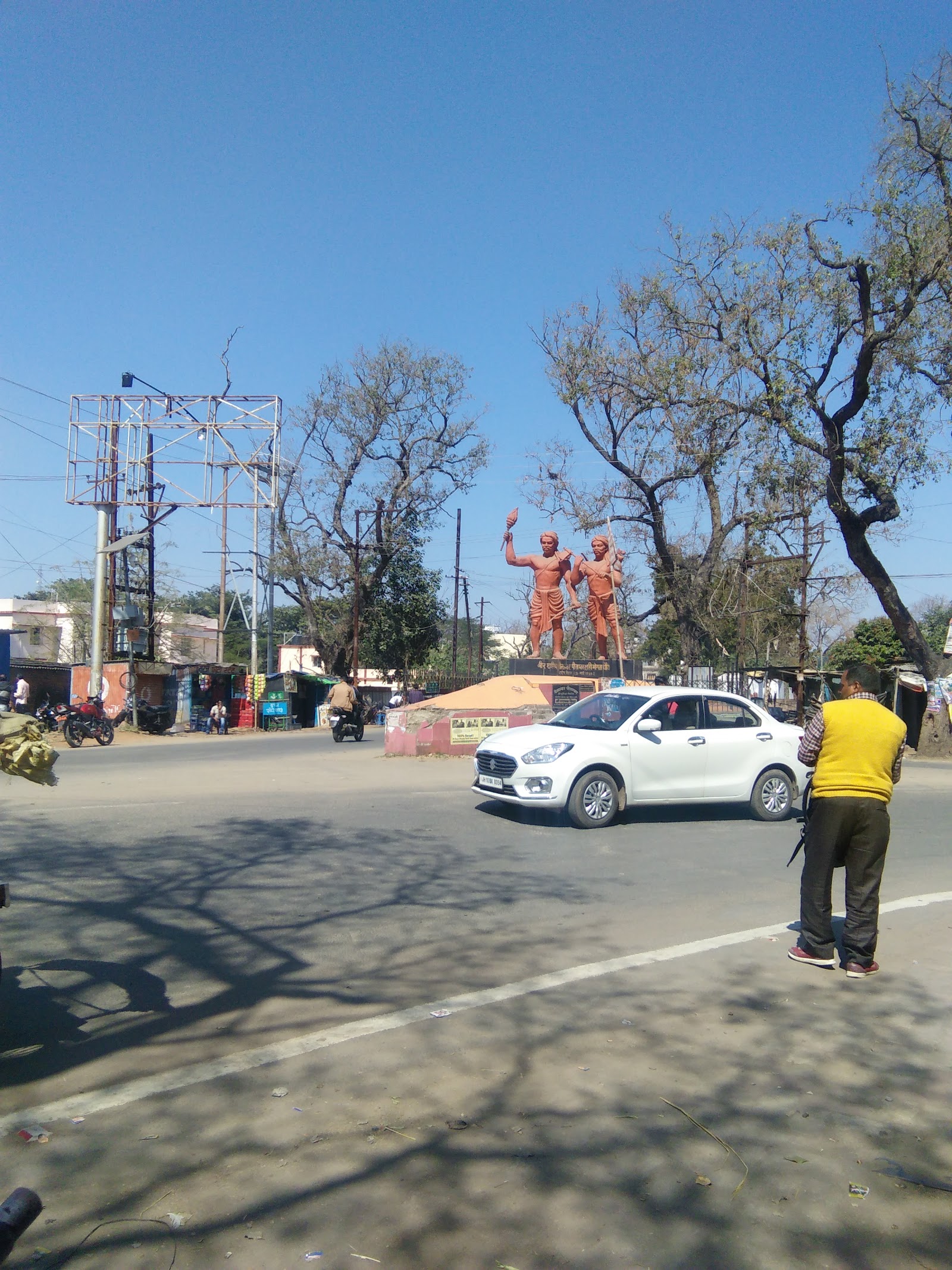 Nilambar Pitambar Statue photo 2