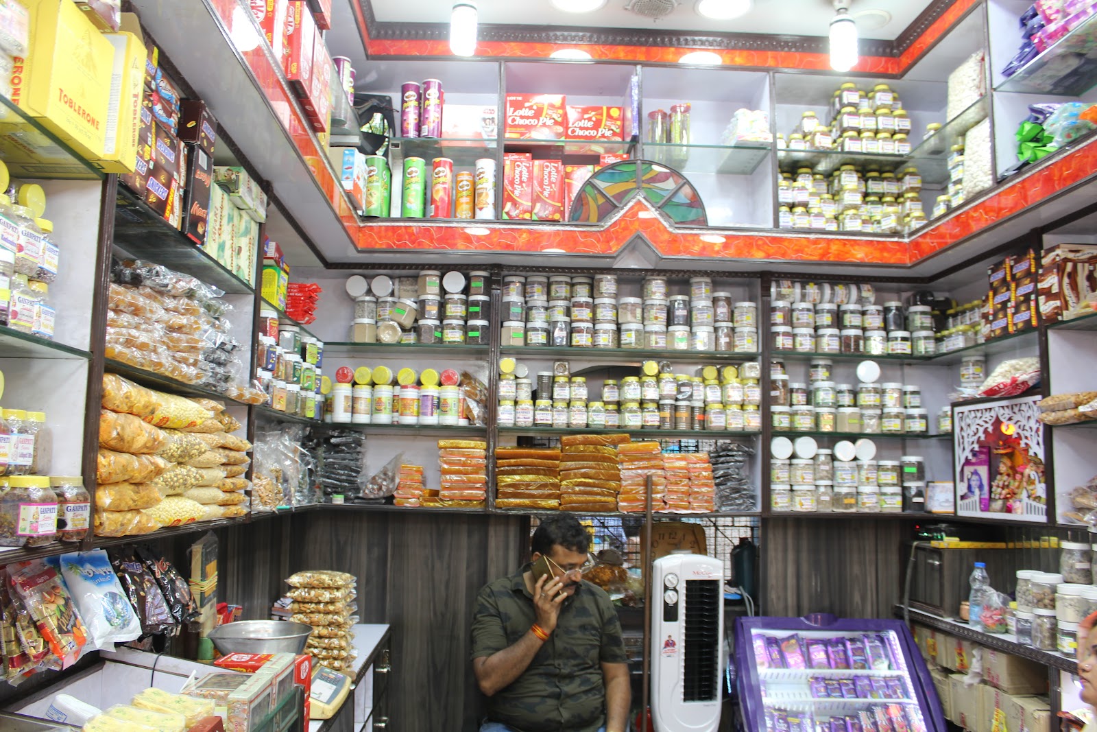 New Market Kolkata photo 2