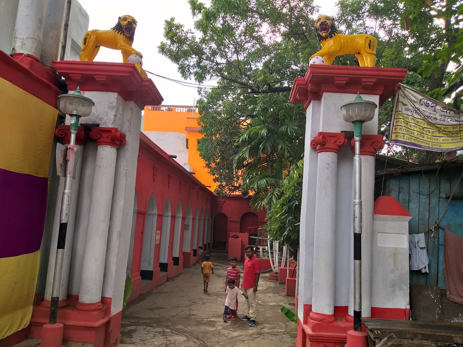 Sovabazar Rajbari photo 3